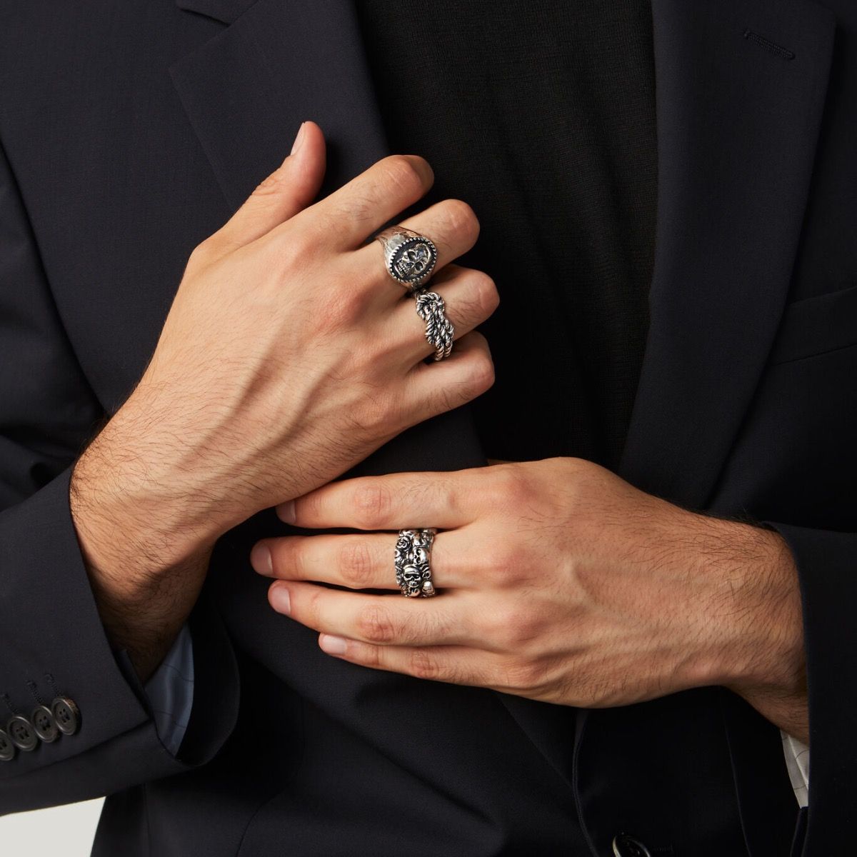 Anello Teschi e Rose RASPINI