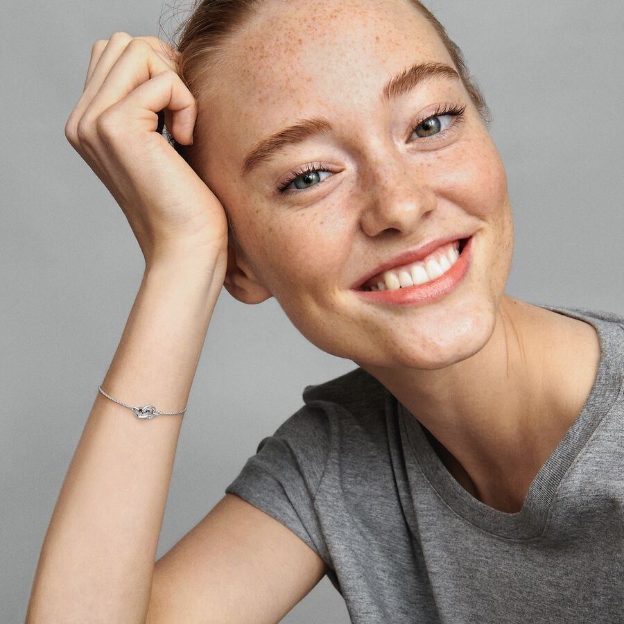 Bracciale CERCHI INTRECCIATI Pavé Pandora-592742C01-18